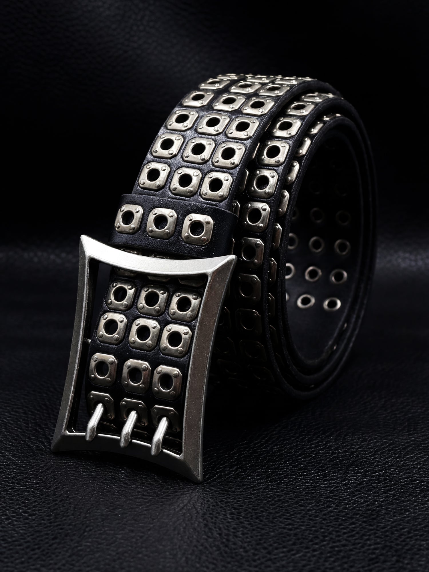 Circuit Breach Triple Stud Belt