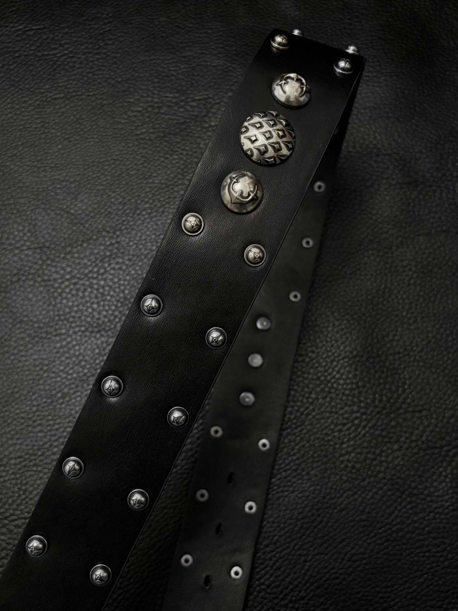 Black Claw Buckle Belt