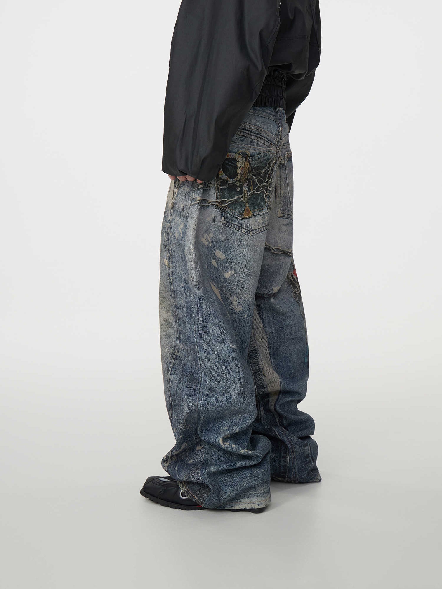 Jeansy Chain Artifact