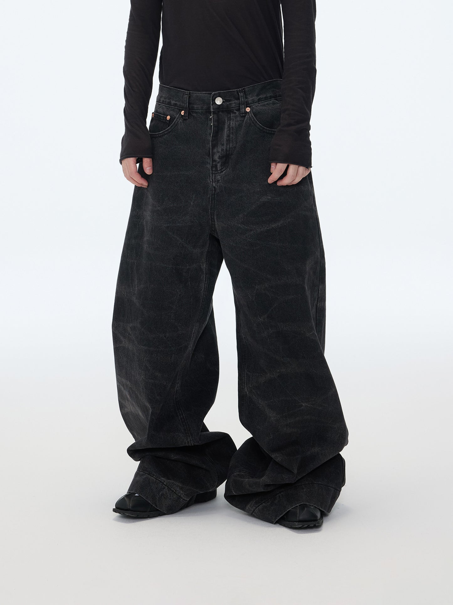 Dark Leopard Jeans