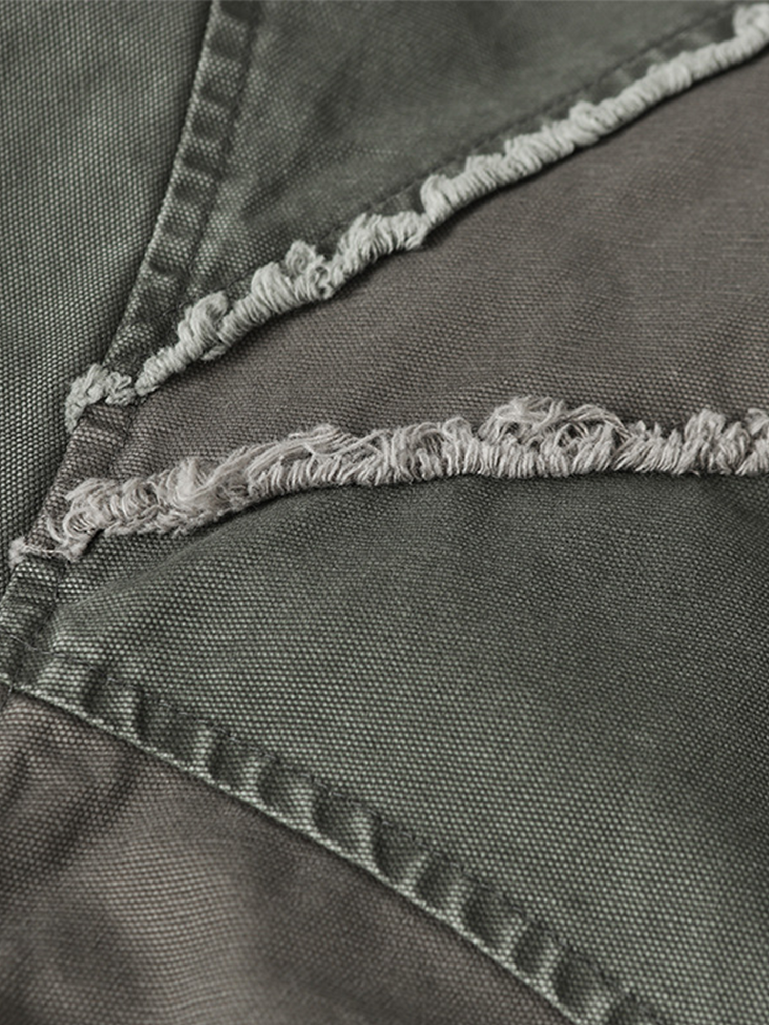 Chaqueta con Costuras Deshilachadas