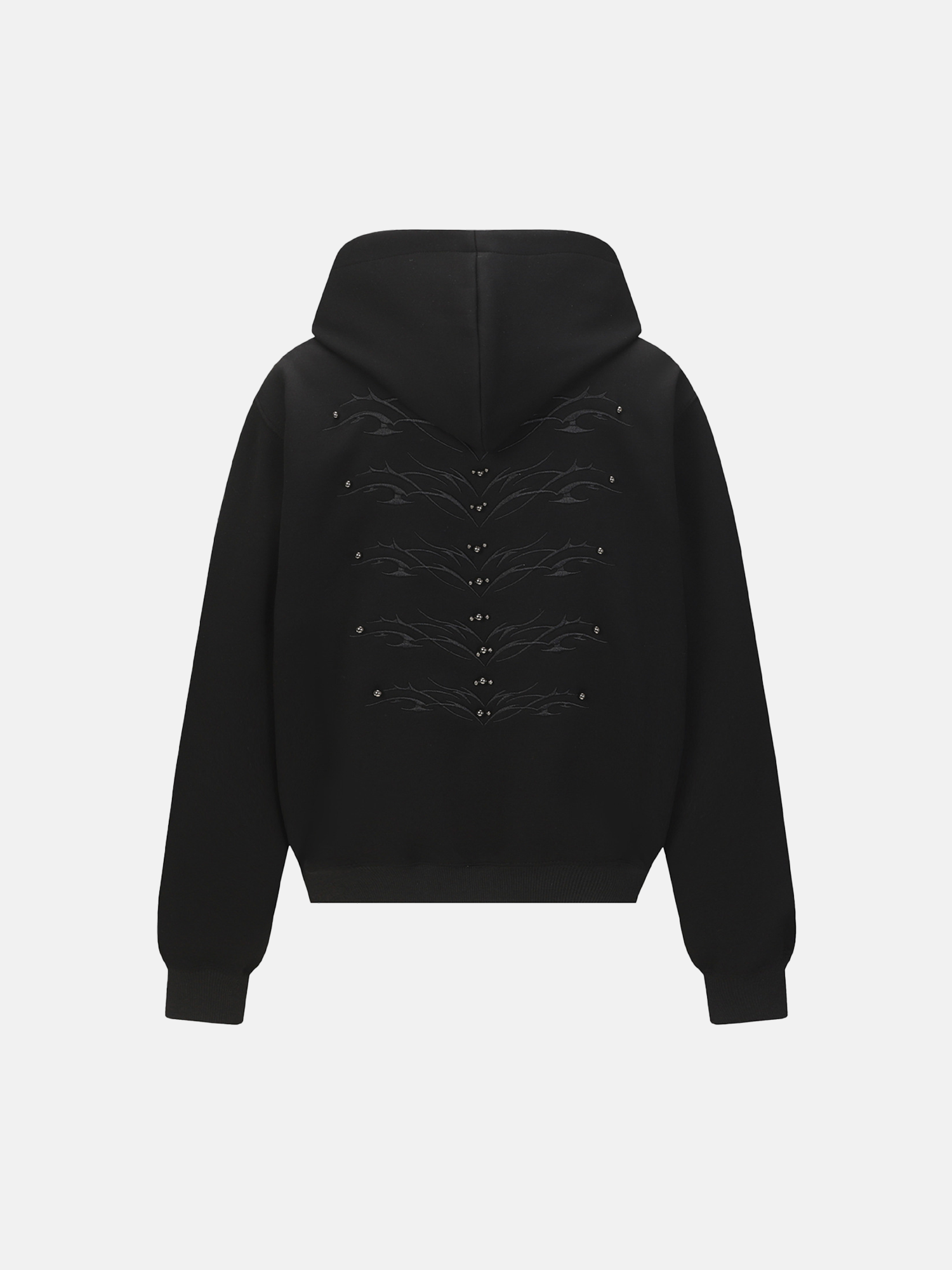 Bluza z kapturem z ćwiekami z przodu i z tyłu
