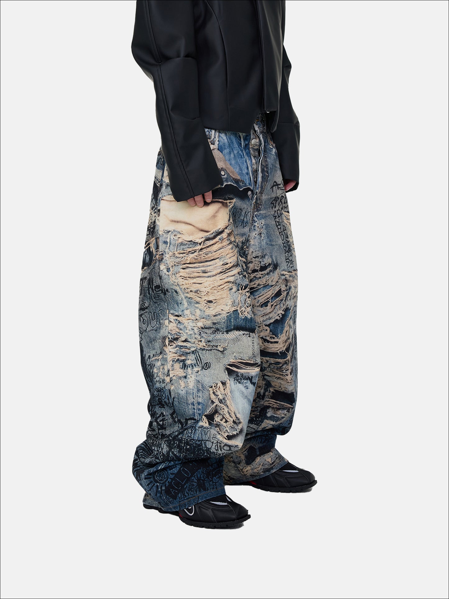 Graffiti Rift Jeans