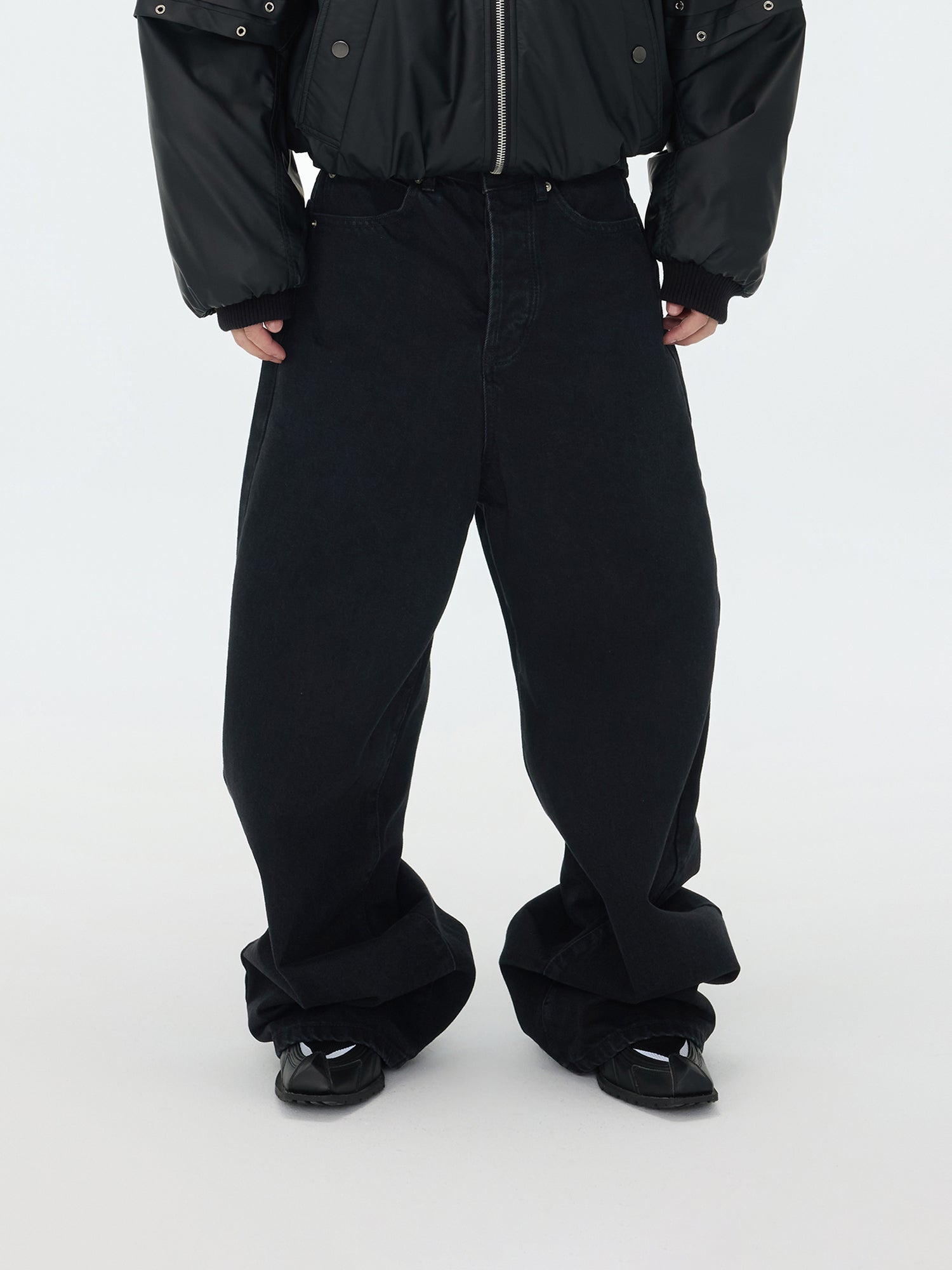 Classic Black Baggy Jeans