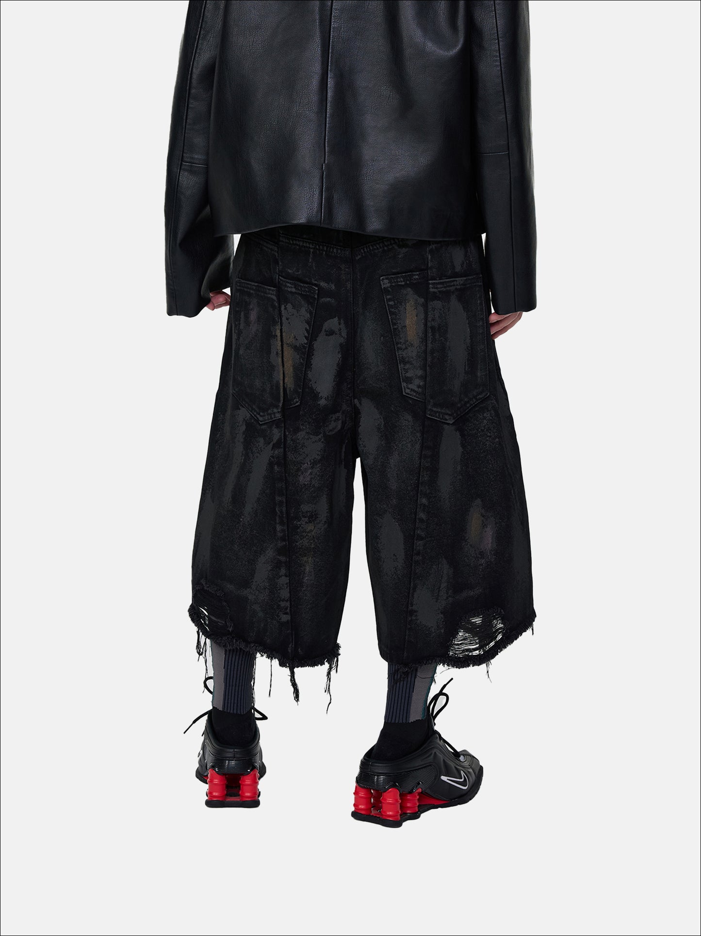 Noir Fray Shorts