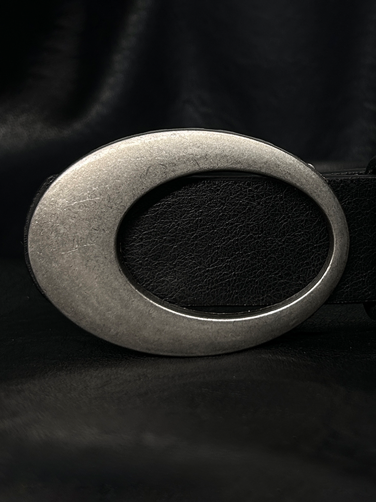 Oval Buckle Belt