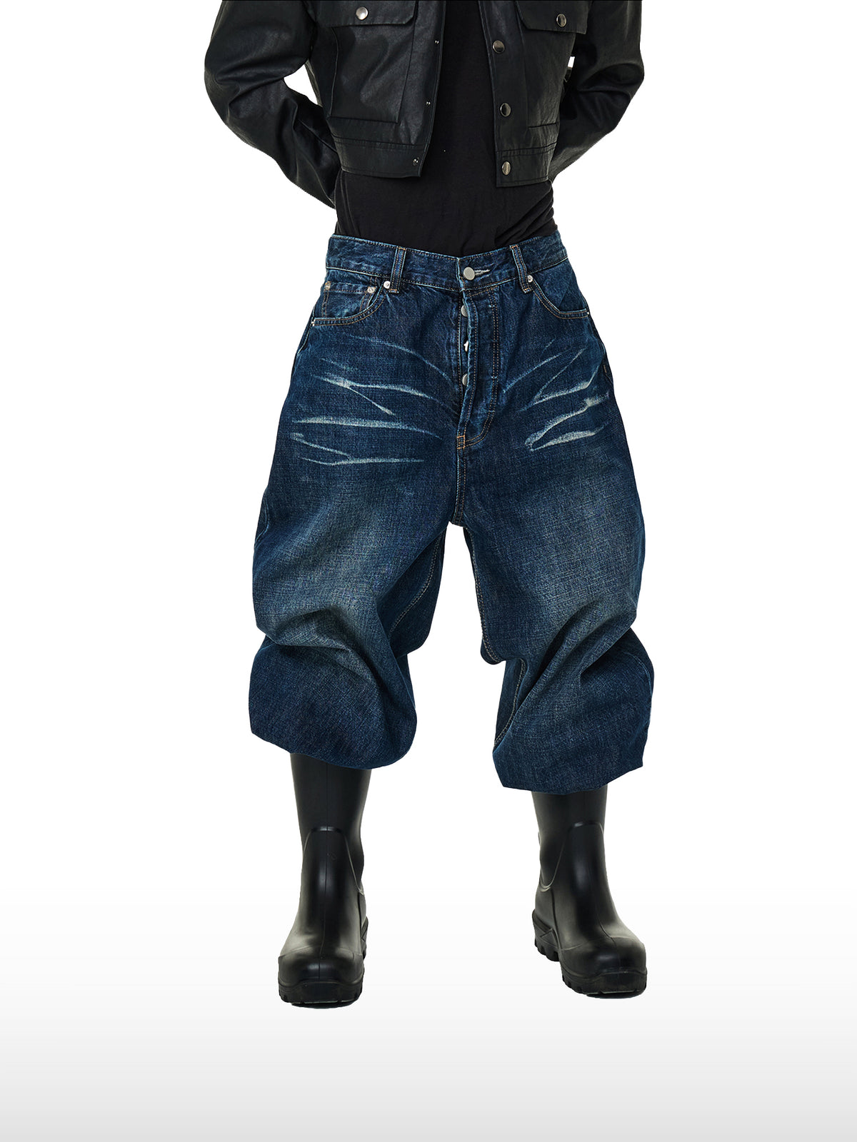 Oversized Motion Jeans