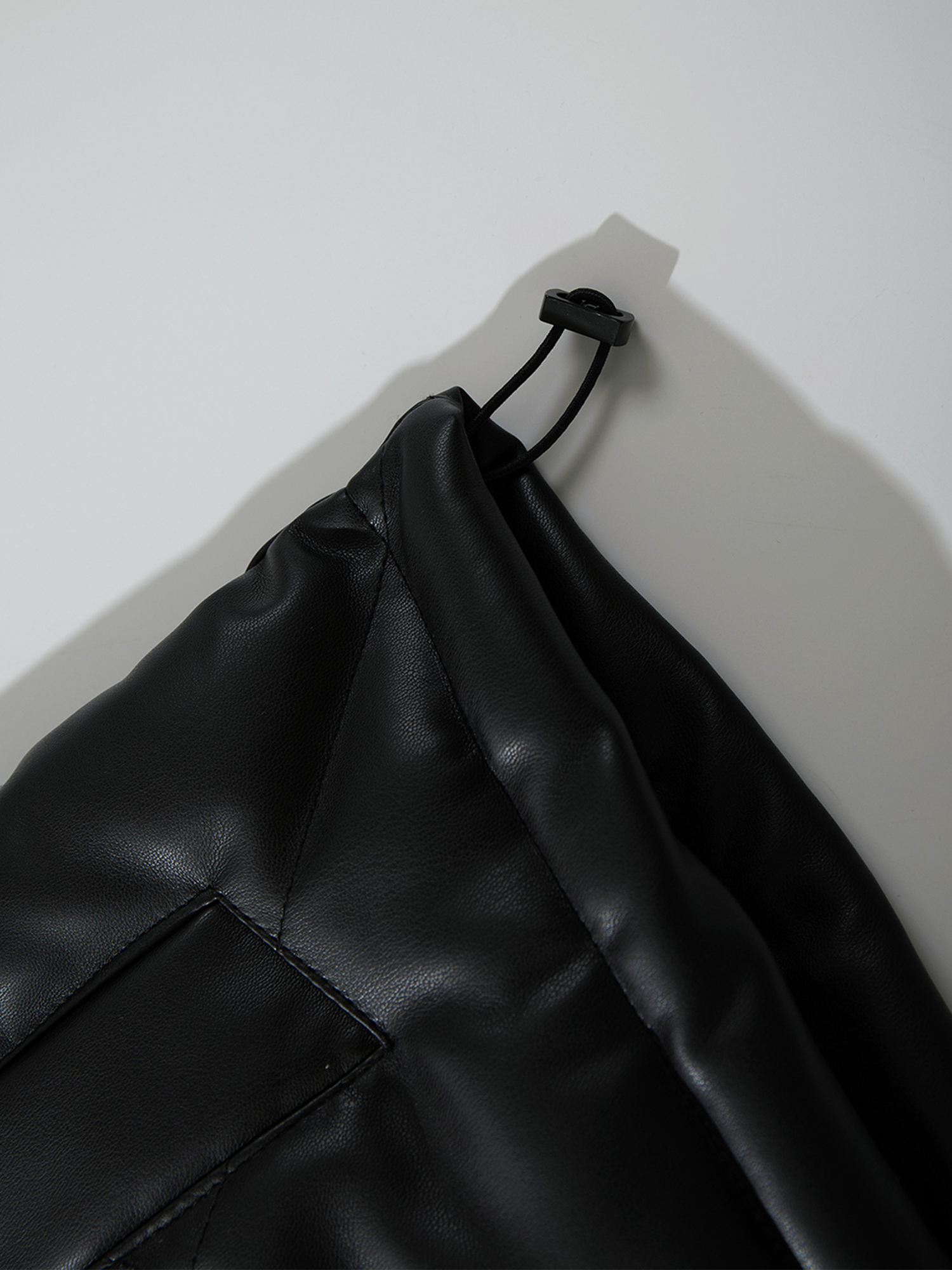Gilet nero trapuntato
