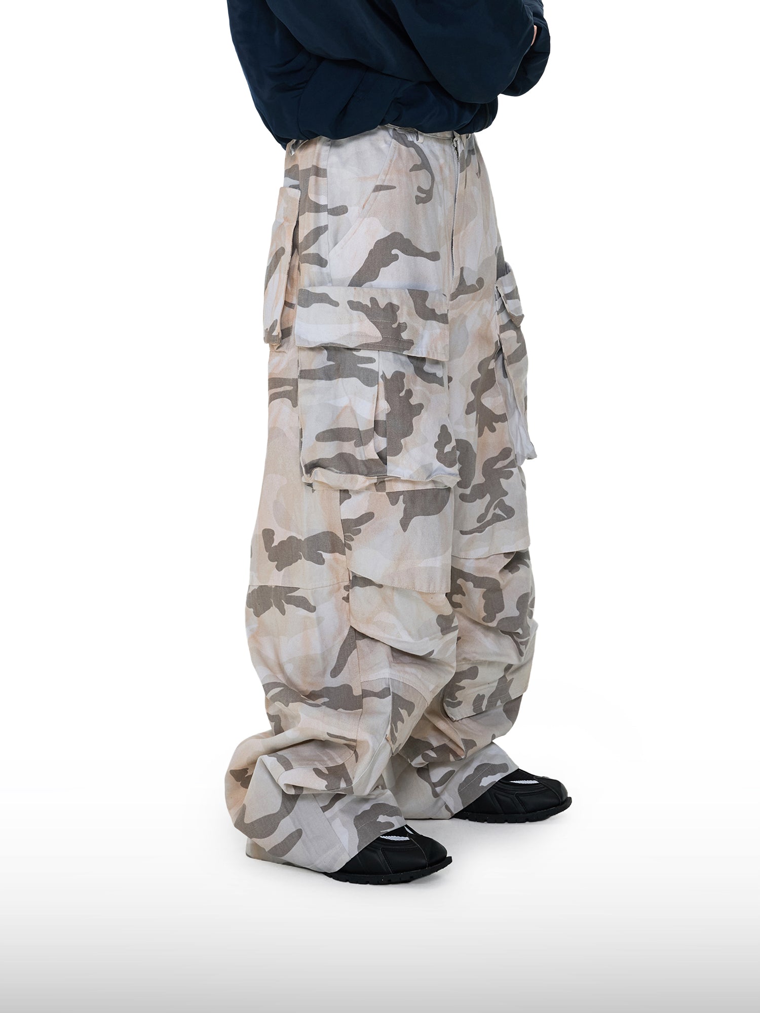 Zandkleurige camo-cargobroek