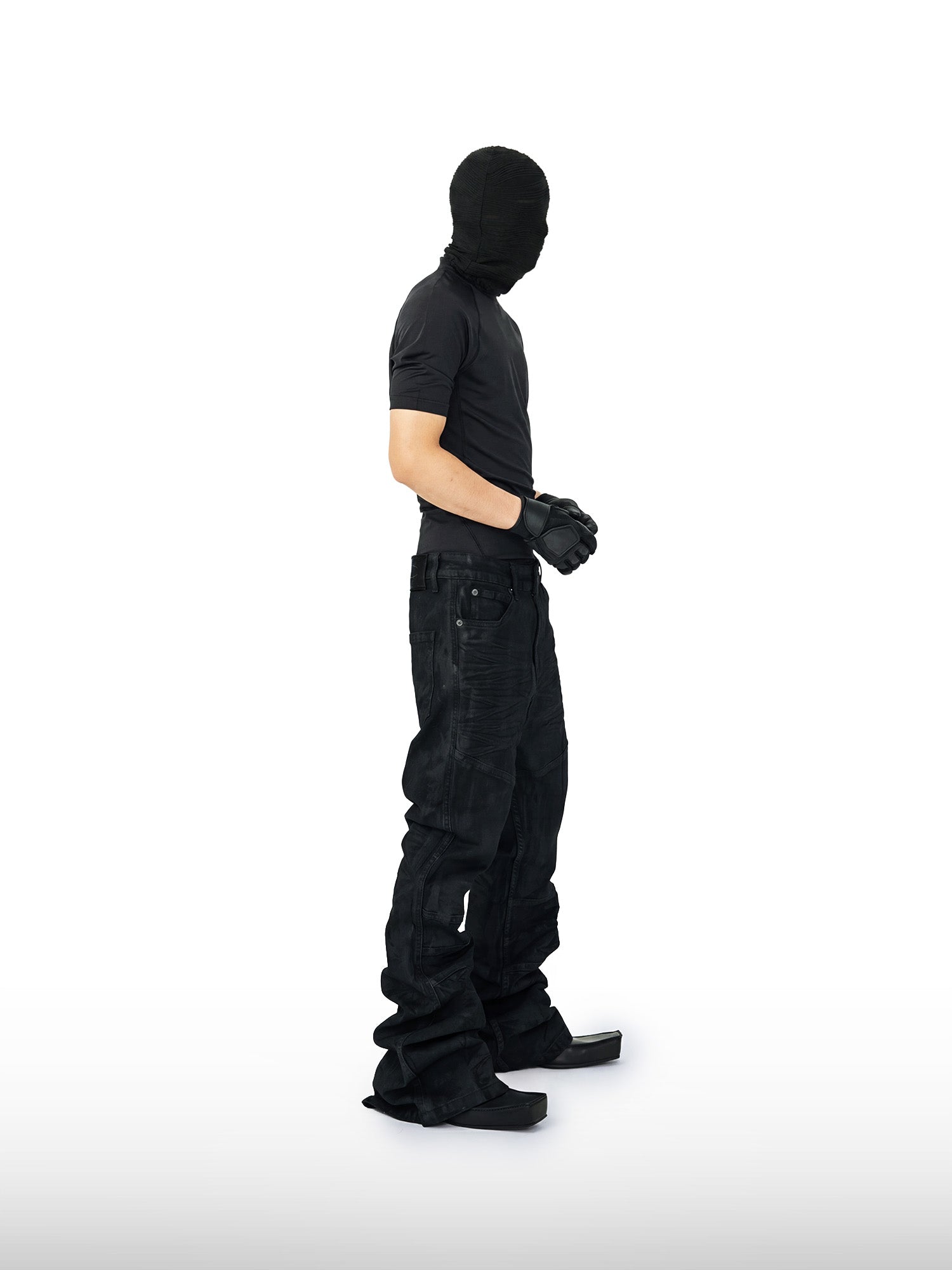 Gekreukte en gewaxtte broek