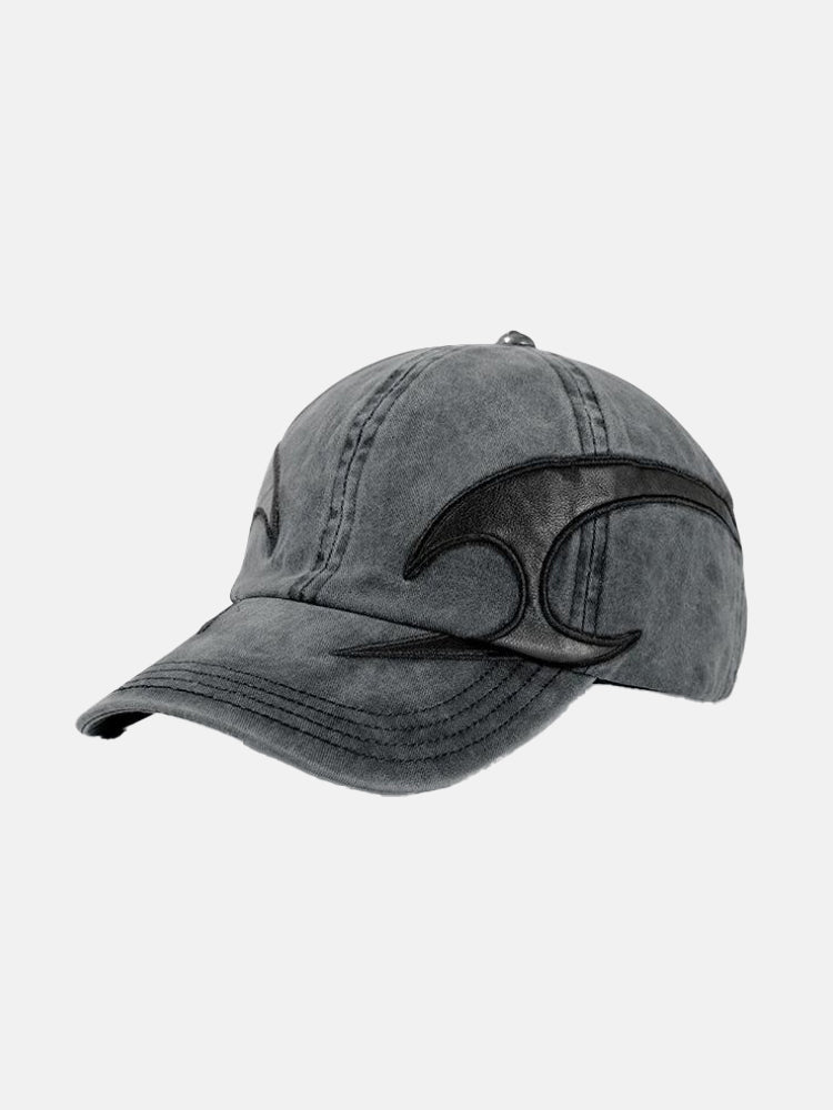 Gorra de llama negra