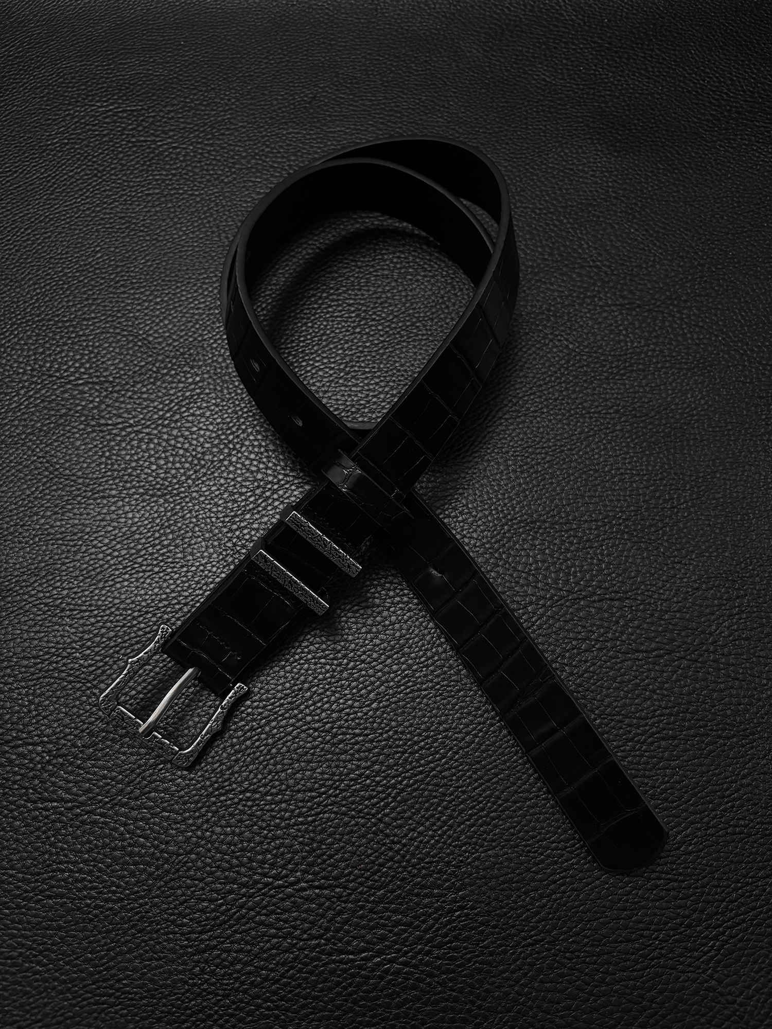 Croc-Embossed Vintage Buckle Belt