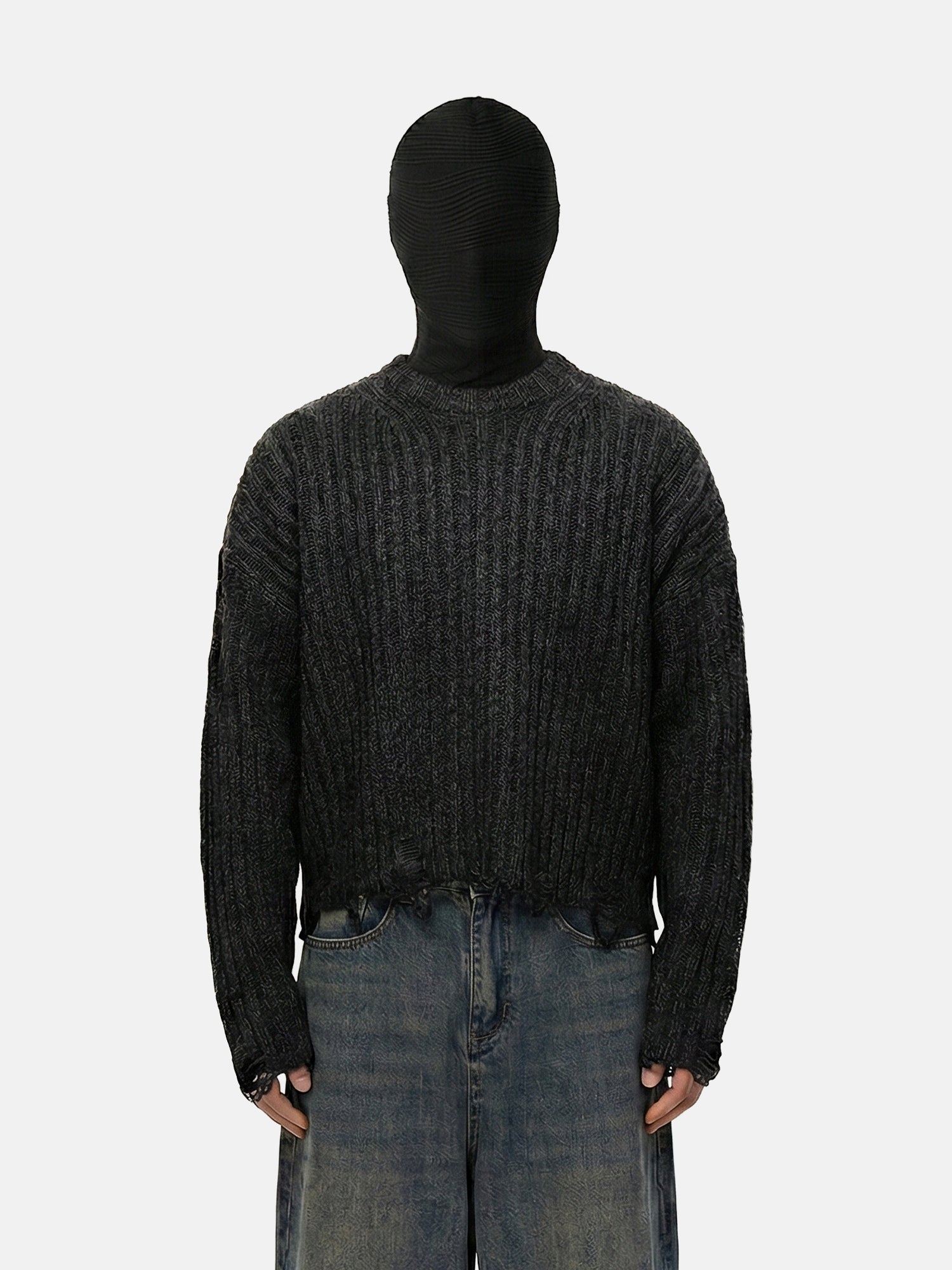 Suéter corto con borde deshilachado