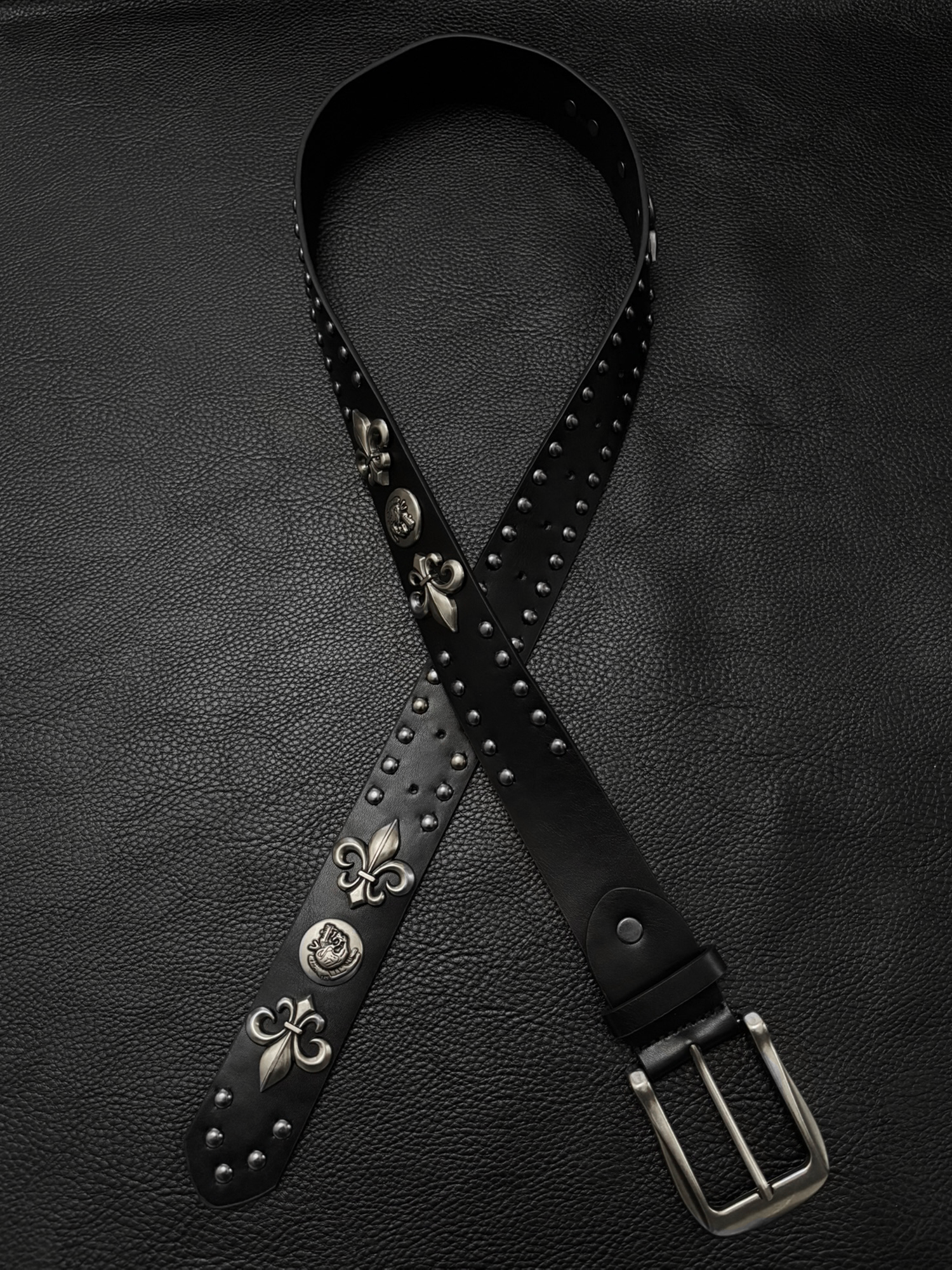 Gothic Crest Studded Belt