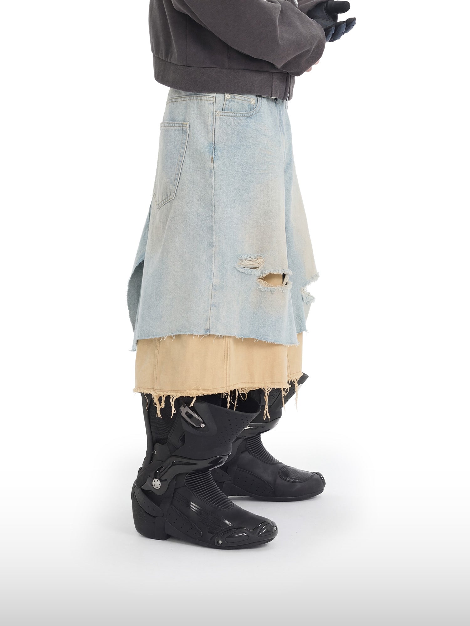 Hybrid Decay Layered Shorts