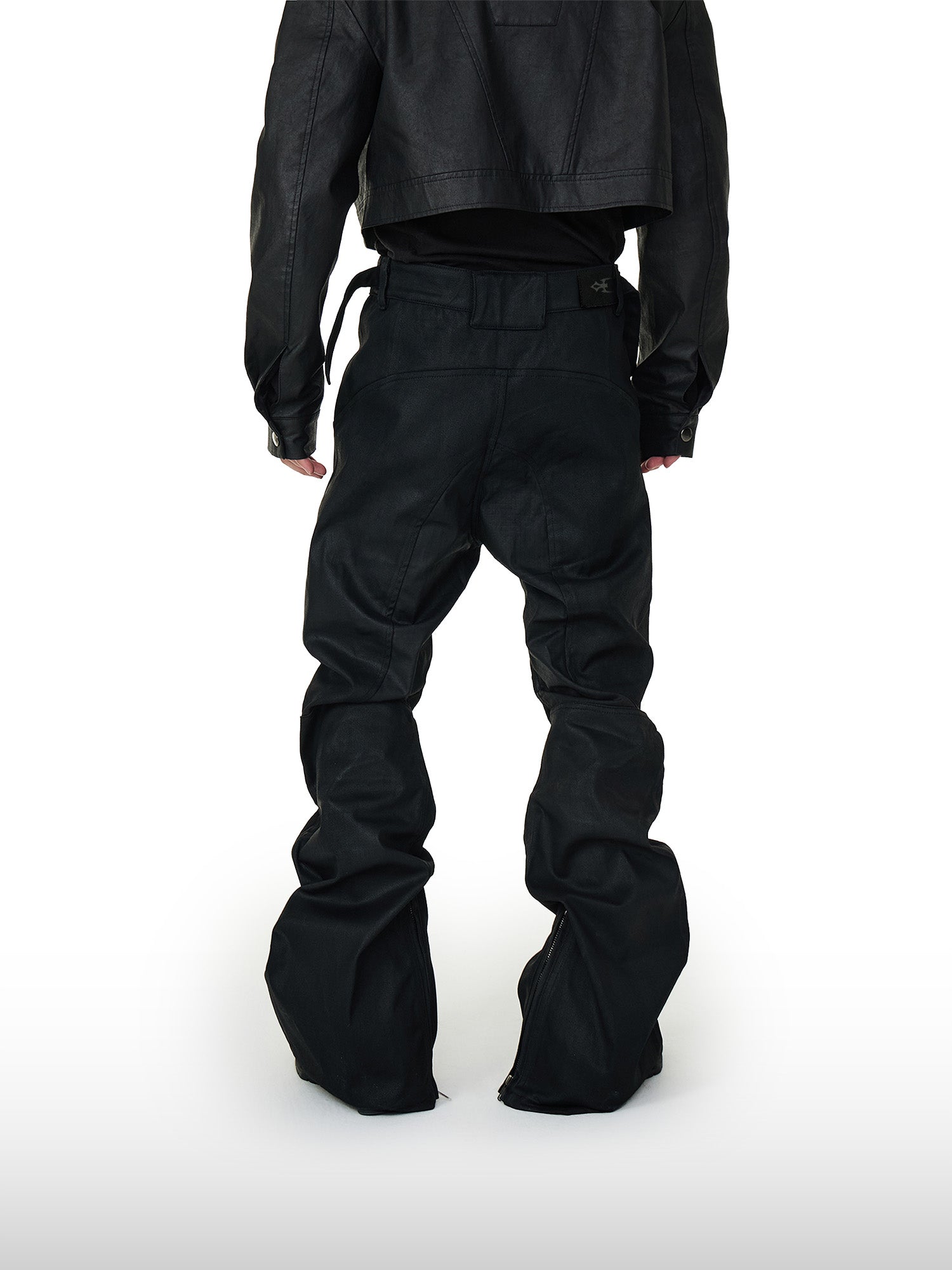 Obsidian Bastion Pants