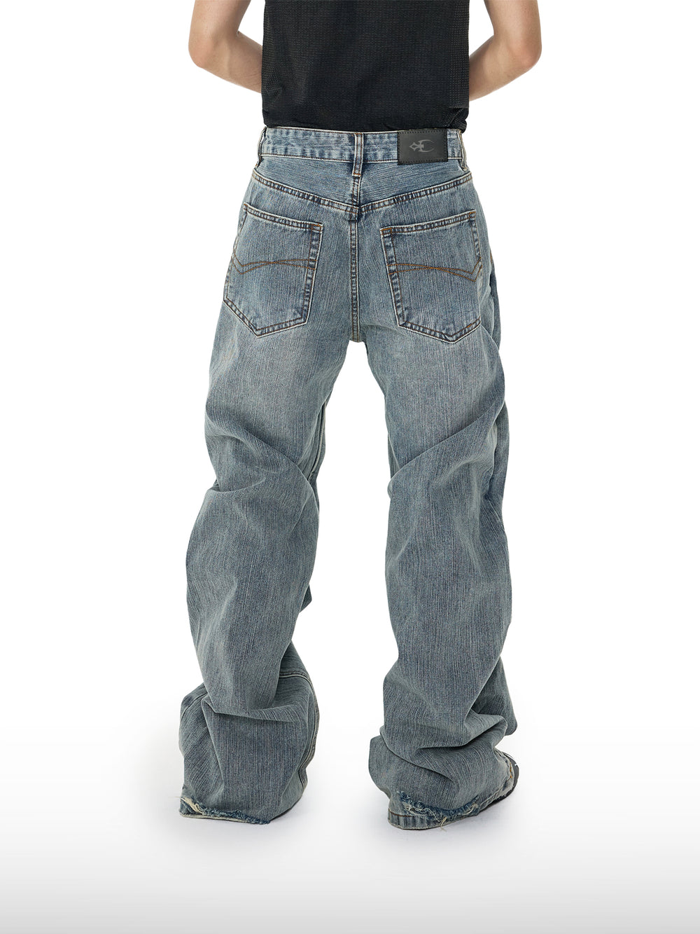 Oversized Faded Jeans