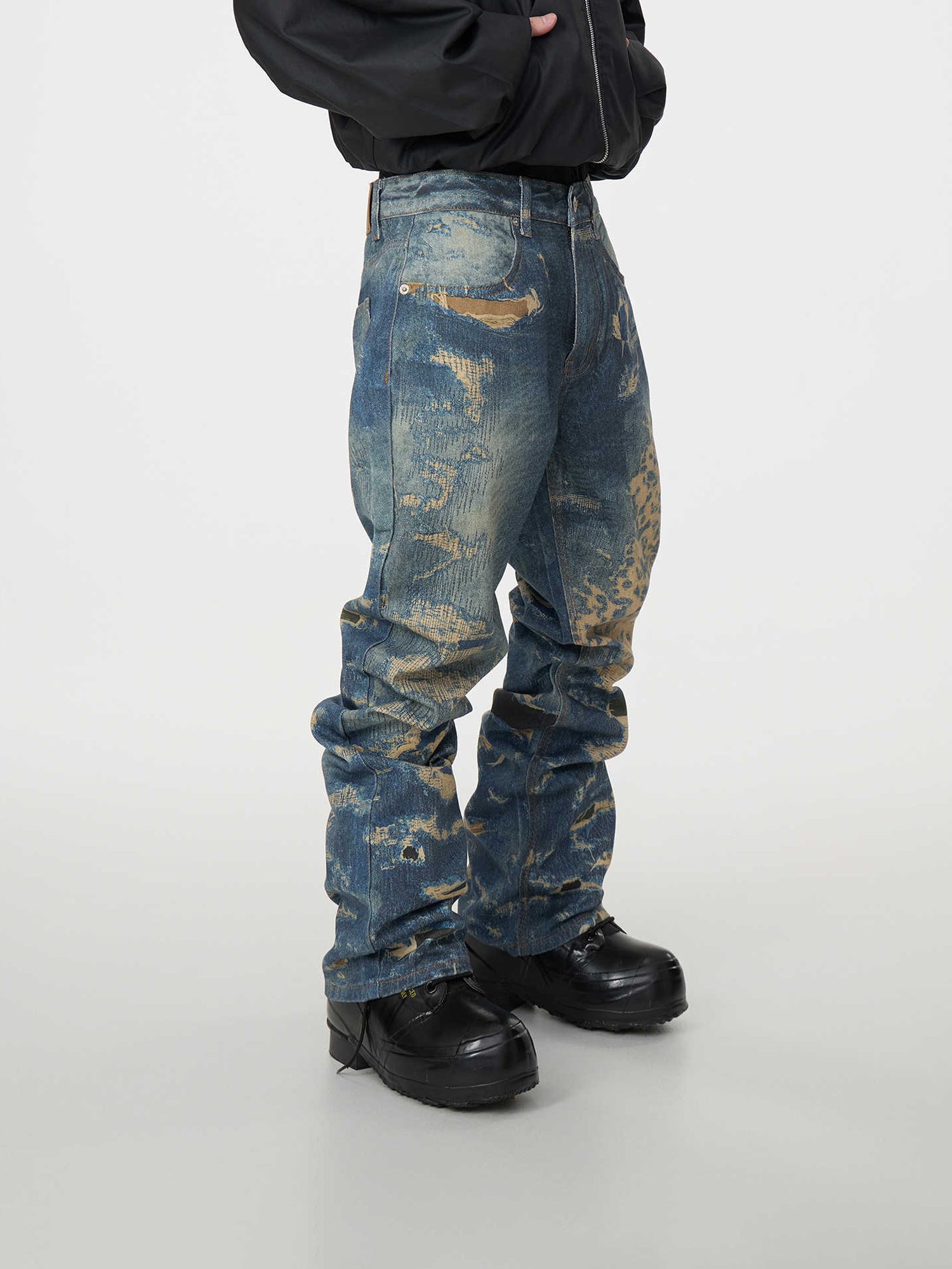 Jeans d'arte stressati