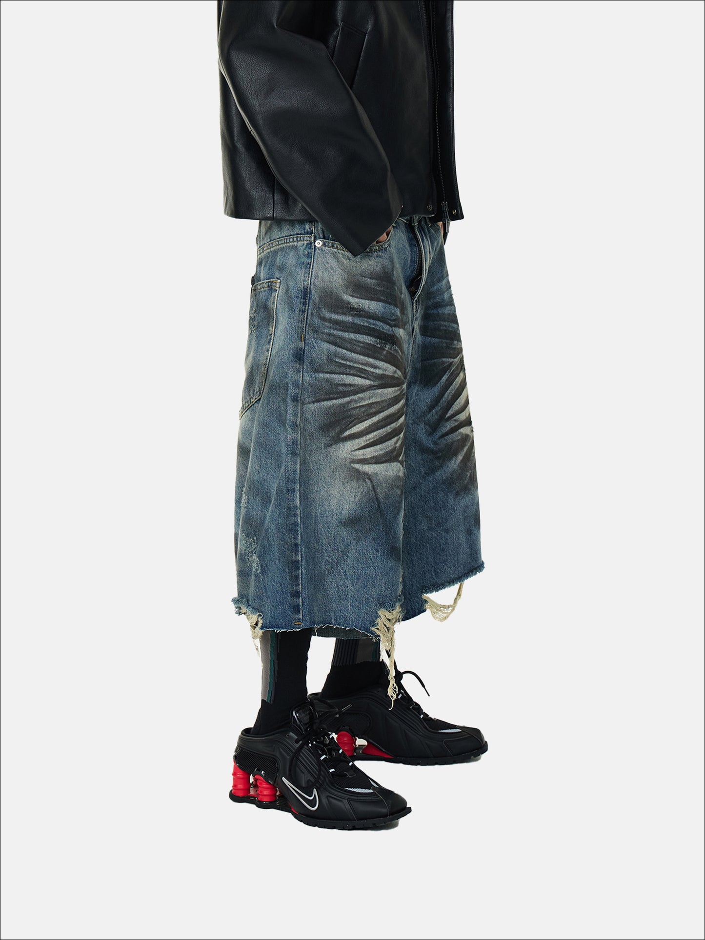 Pantaloncini vintage in difficoltà
