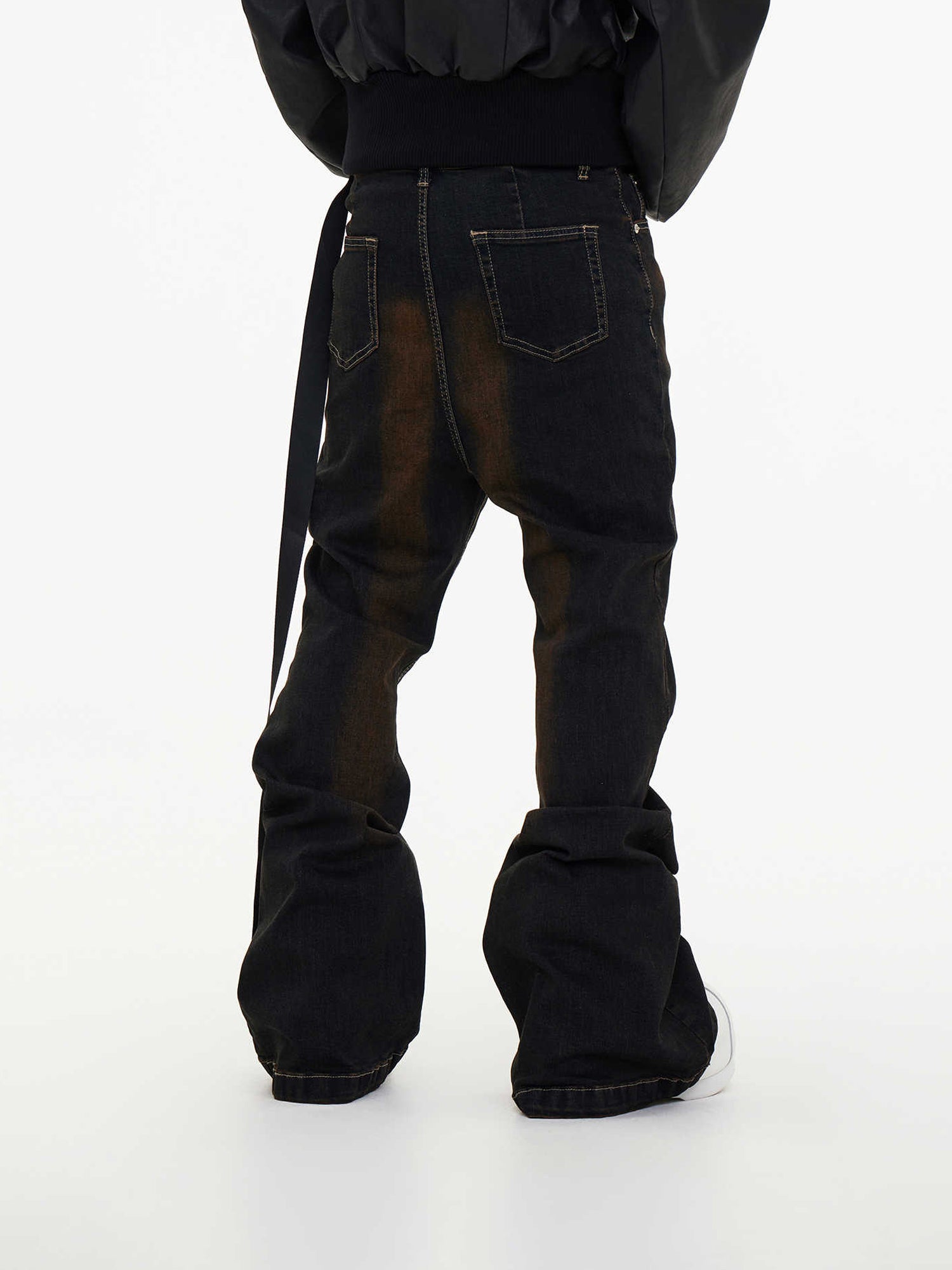 Jeans a zampa lavati