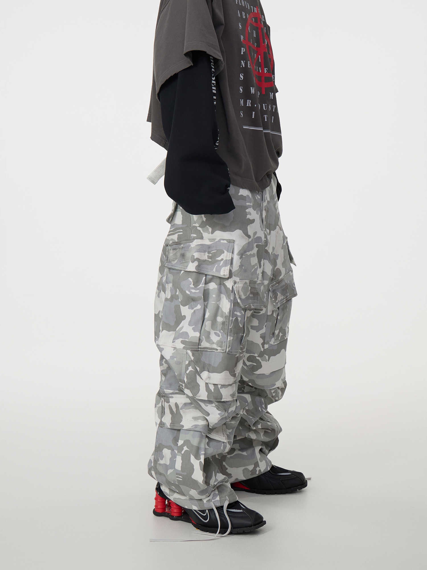 Weiße Camouflage-Hose